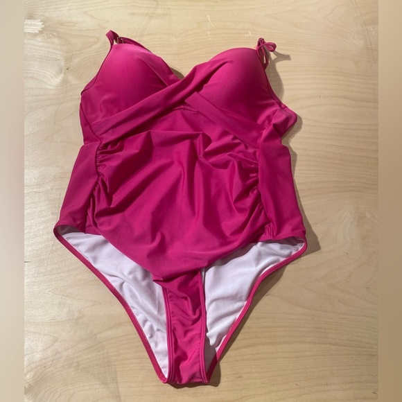 One Piece Swimsuit 4XL (JI) - Picture 3 of 11